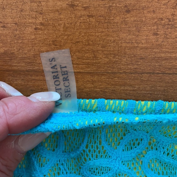 Victoria’s Secret Lace Swimsuit Bottoms, Small - Picture 4 of 4